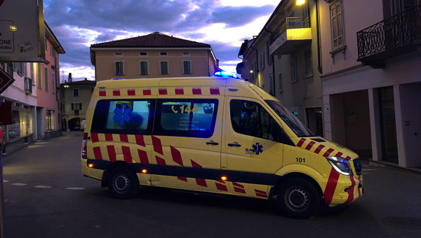 Intensa attività per le ambulanze momò la notte di Capodanno